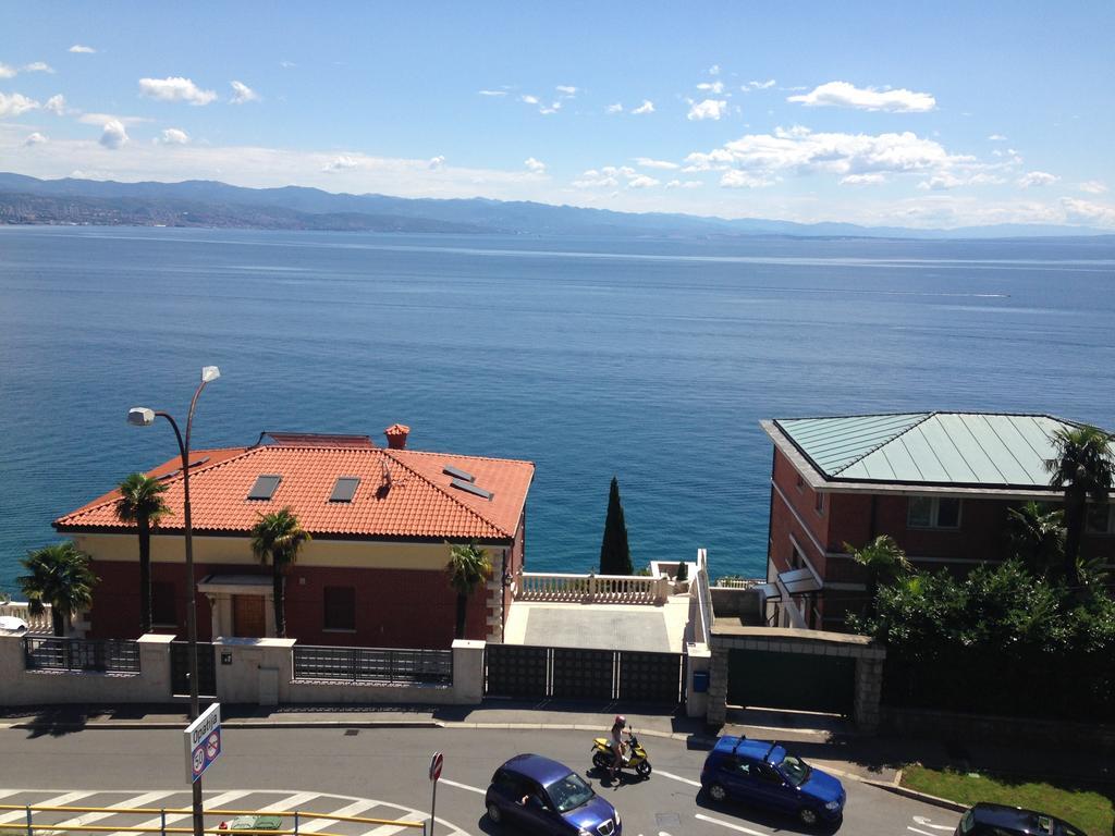Apartments Diana Opatija Bagian luar foto